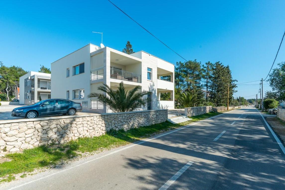 Apartmann Vir Exterior foto